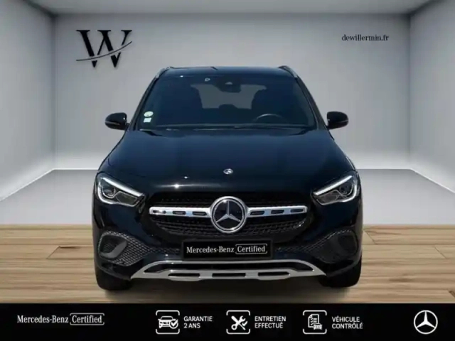 Mercedes Gla 200 d progressive line — photo 16