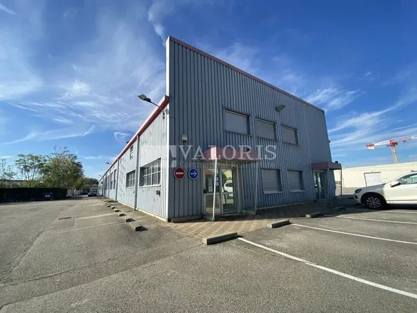Local d'activité 109 m²