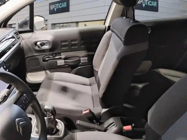 Citroën C3 puretech 83 ch bvm5 max — photo 9