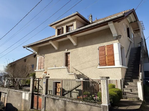 Maison de luxe 6 pièces 127 m²