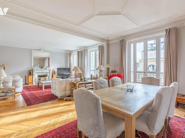 Appartement 5 pièces 146 m²