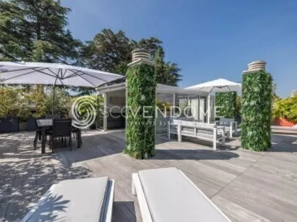 CANNES MONTFLEURY DUPLEX 152m² RENOVE 3 CHAMBRES TOIT TERRASSE 130m²