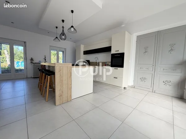 Maison 207 m² Douvrin
