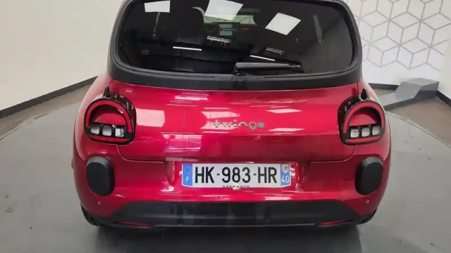 Renault Twingo e-tech electrique 80 ch autonomie urbaine — photo 13
