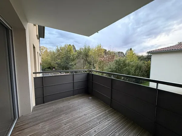 A LOUER - MURET Quartier Vasconia - Appartement T3 de 58 m² avec cuisine équipée et 2 parkings en so