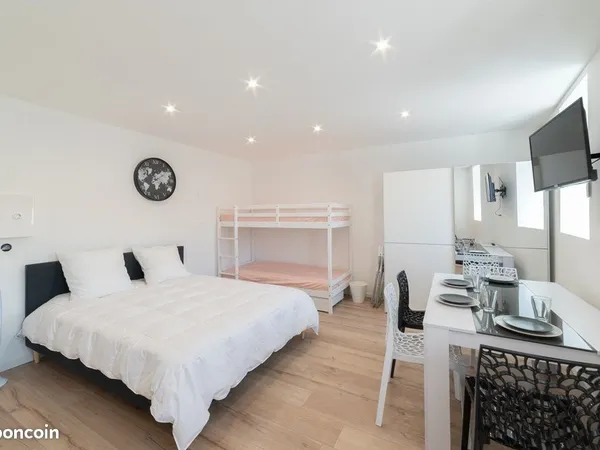 Studio 1 pièce 30 m²