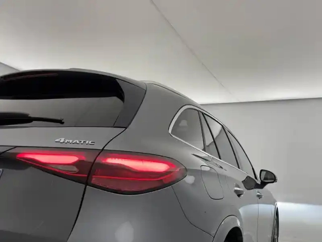 Mercedes Glc 300 de 9g-tronic 4matic — photo 62