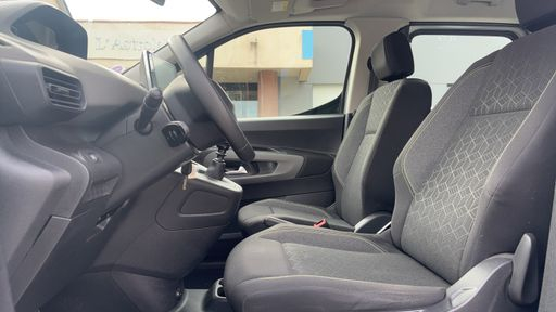 Peugeot Rifter 1.2 PureTech 110 - Active Pack – 2019 – 69011 km – Essence – Boîte Manuelle — photo 9