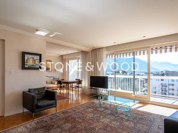Appartement 4 pièces de 98 m2 avec vue montagnes