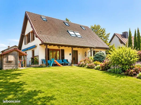 Grande maison familiale (8 pièces - 338 m2) Oberhausbergen (Eurometropole Strasbourg)