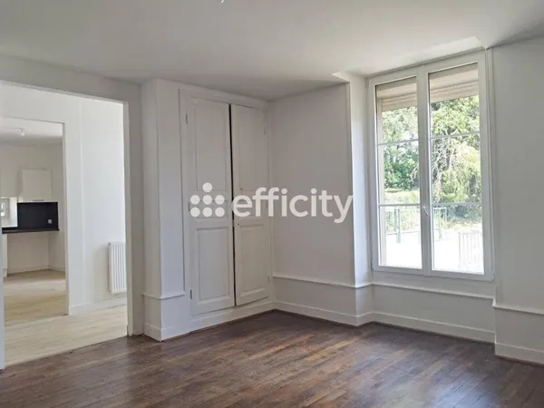 Maison 10 pièces 280 m²