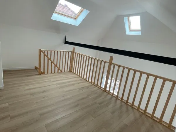 Loft 2 pièces idéalement situé