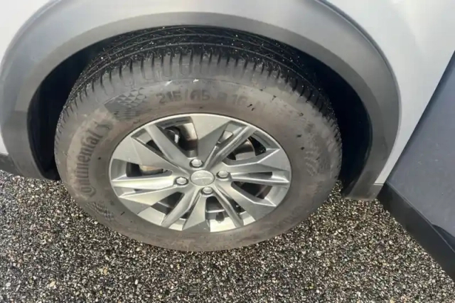 Peugeot 2008 puretech 100 s&amp;s bvm6 — photo 27