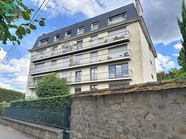 Fontainebleau, résidence Le Clos de Diane: Beau F4 DE 118 m2