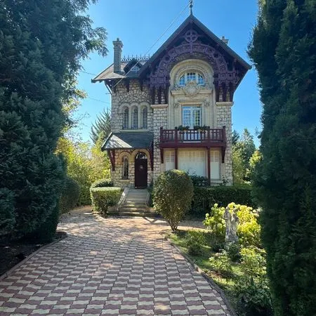 Maison 6 pièces 160 m²