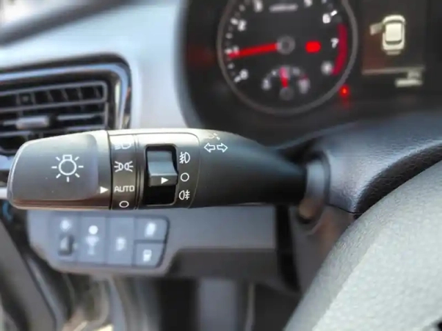 Kia Stonic active 101 ch bm6 — photo 16