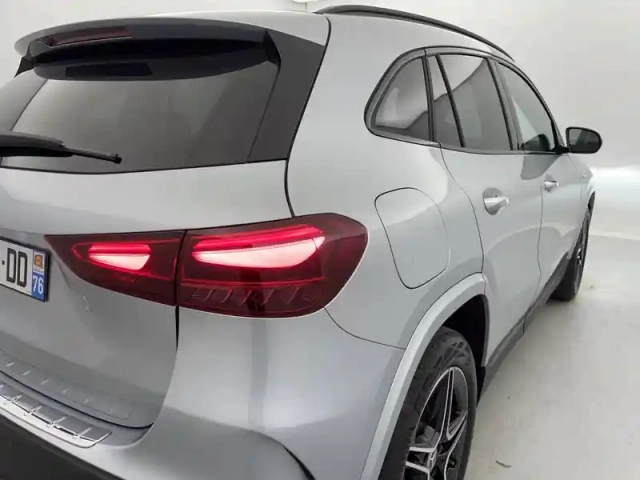 Mercedes Gla 250 e hybrid eq 8g-dct — photo 34