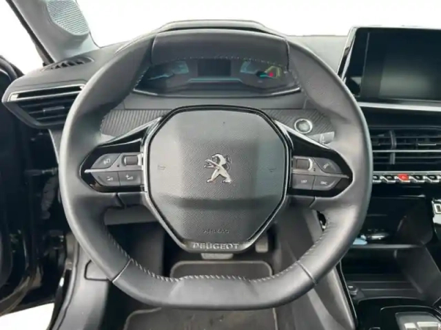 Peugeot 208 e- 136ch style — photo 12