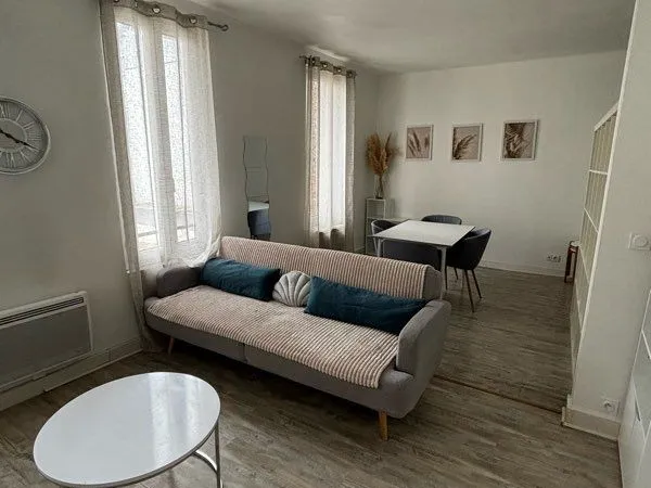 T1 bis meuble