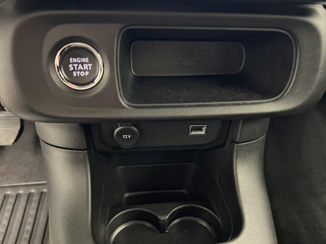 Citroën C3 puretech 110 s&s bvm6 shine pack — photo 25
