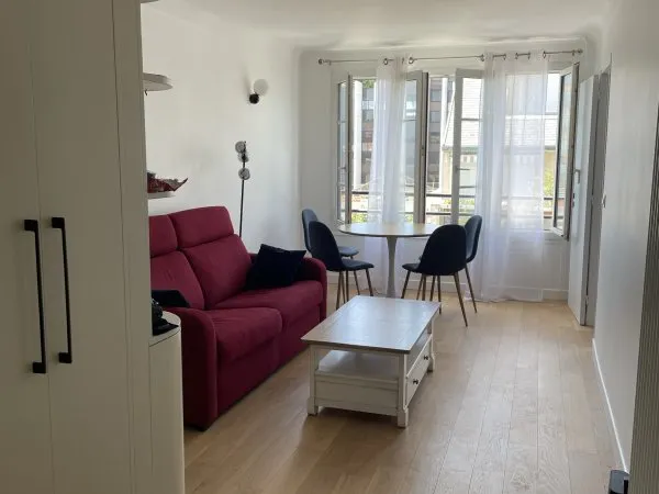 Vends appartement rénové et calme