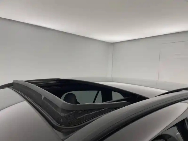 Mercedes Glc 300 e 9g-tronic 4matic — photo 32