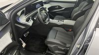 Peugeot 3008 1.2 Hybrid 145ch GT e-DCS6 — photo 12