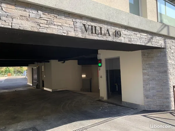 Location parking dans résidence sécurisée St Laurent du Var