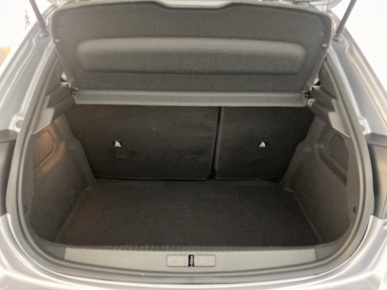 Peugeot 208 electrique 156 ch 54 kwh allure — photo 6