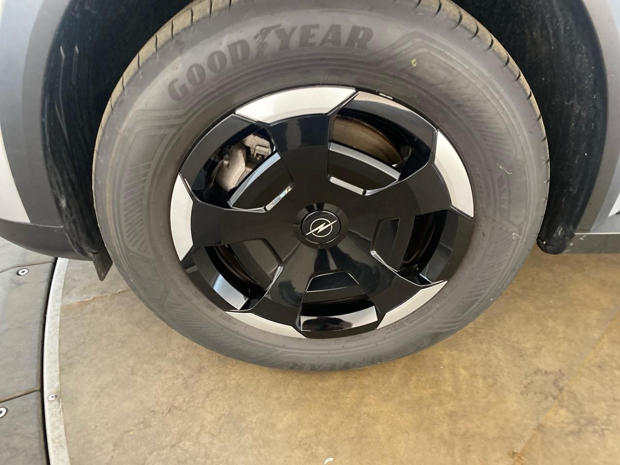 Opel Frontera electric 113 ch batterie 44 kwh edition — photo 11