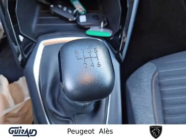 Peugeot 208 puretech 100 s&amp;s bvm6 — photo 59
