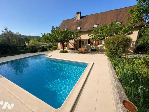 Maison 9 pièces 185 m²