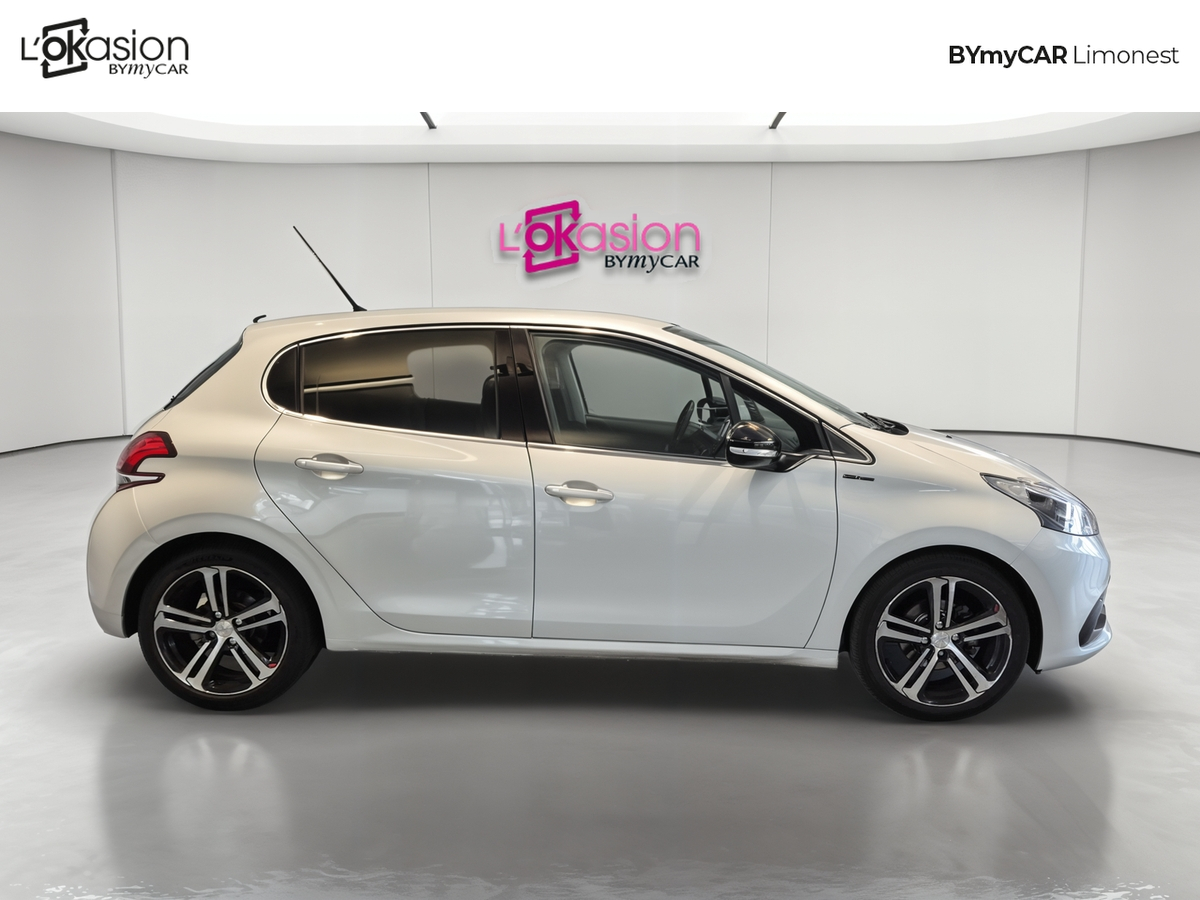 Peugeot 208 1.6 BlueHDi 100ch S&amp;S BVM5 — photo 6