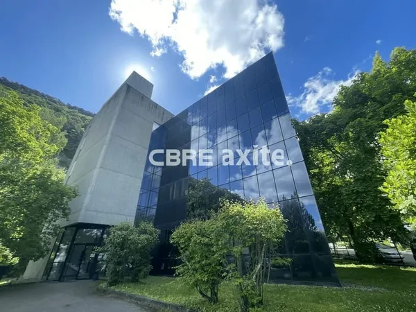Bureaux 750 m²