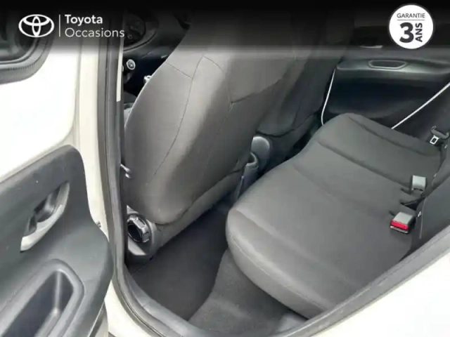 Toyota Aygo X 1.0 vvt-i 72ch dynamic — photo 12