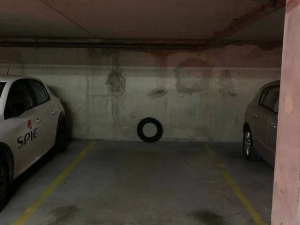 Parking 12 m²