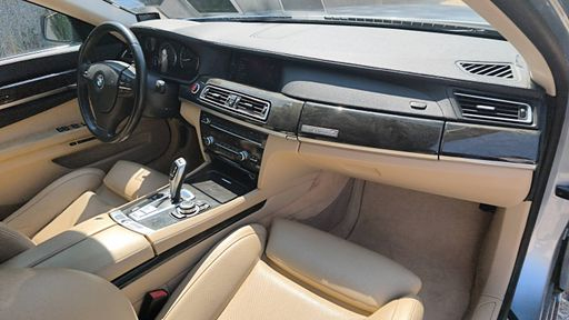 BMW Serie 7 4.4 i V8 465 ActiveHybrid BVA8 - Exclusive – 2011 – 94000 km – Hybride essence – Boîte Automatique — photo 24
