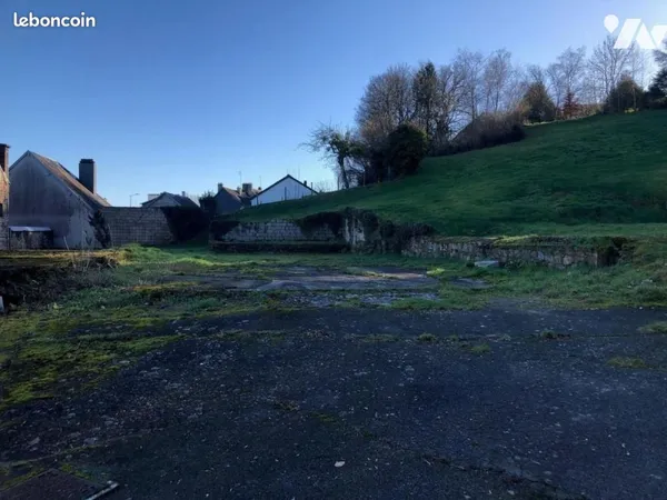 Terrain 2000 m² VIRE