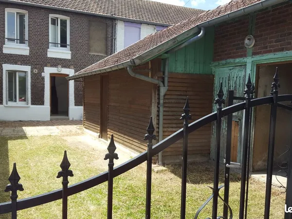 Maison Oissel Jardin