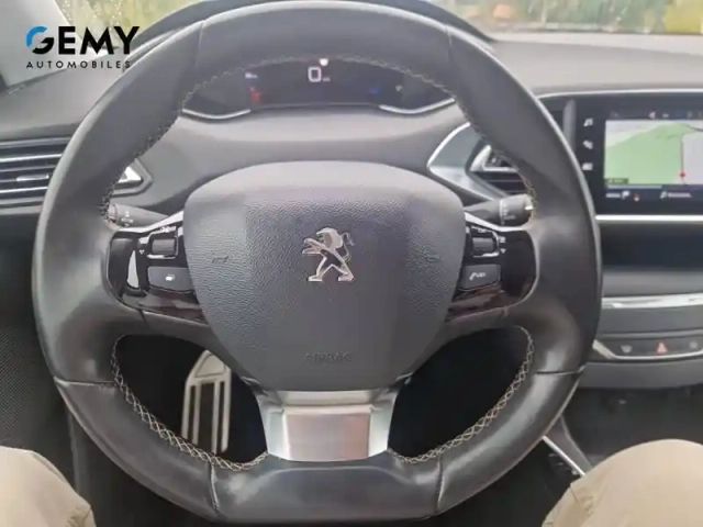 Peugeot 308 puretech 130ch s&amp;s bvm6 — photo 19