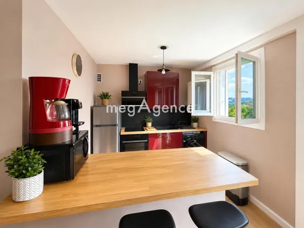 T3 + Garage, secteur Montreynaud