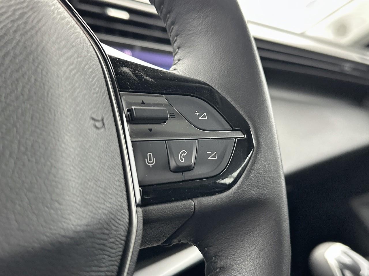 Peugeot 308 puretech 110ch s&s bvm6 active pack — photo 18