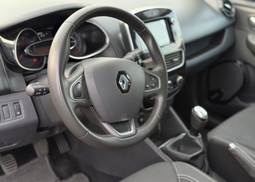 Renault Clio 0.9 TCe 90 - Business – 2019 – 118865 km – Essence – Boîte Manuelle — photo 34