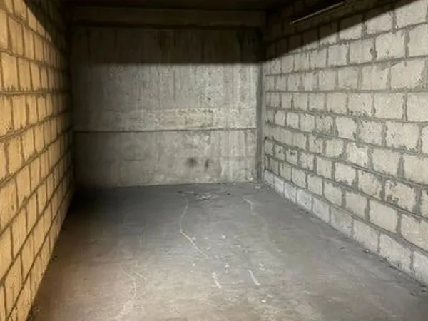 Parking/Garage 12 m²