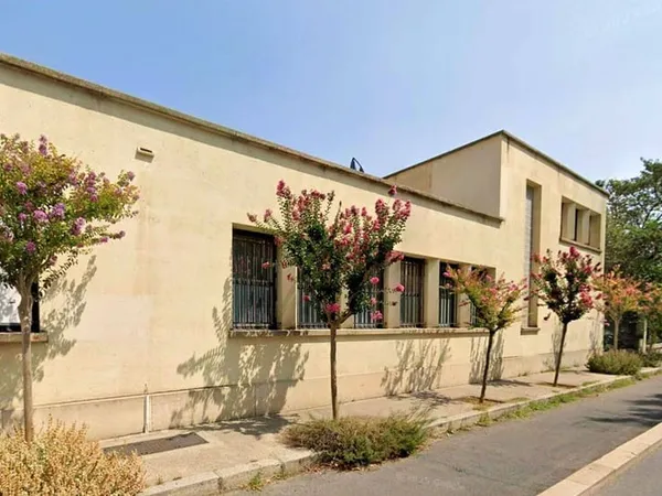 Local commercial 160 m²