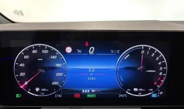 Mercedes Gla 250 e 8g-dct — photo 14