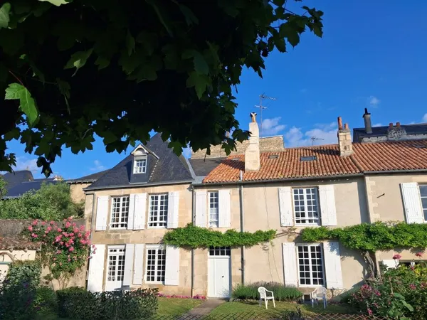 Vends maison 165m² 6 pièces Poitiers, quartier Cathédrale