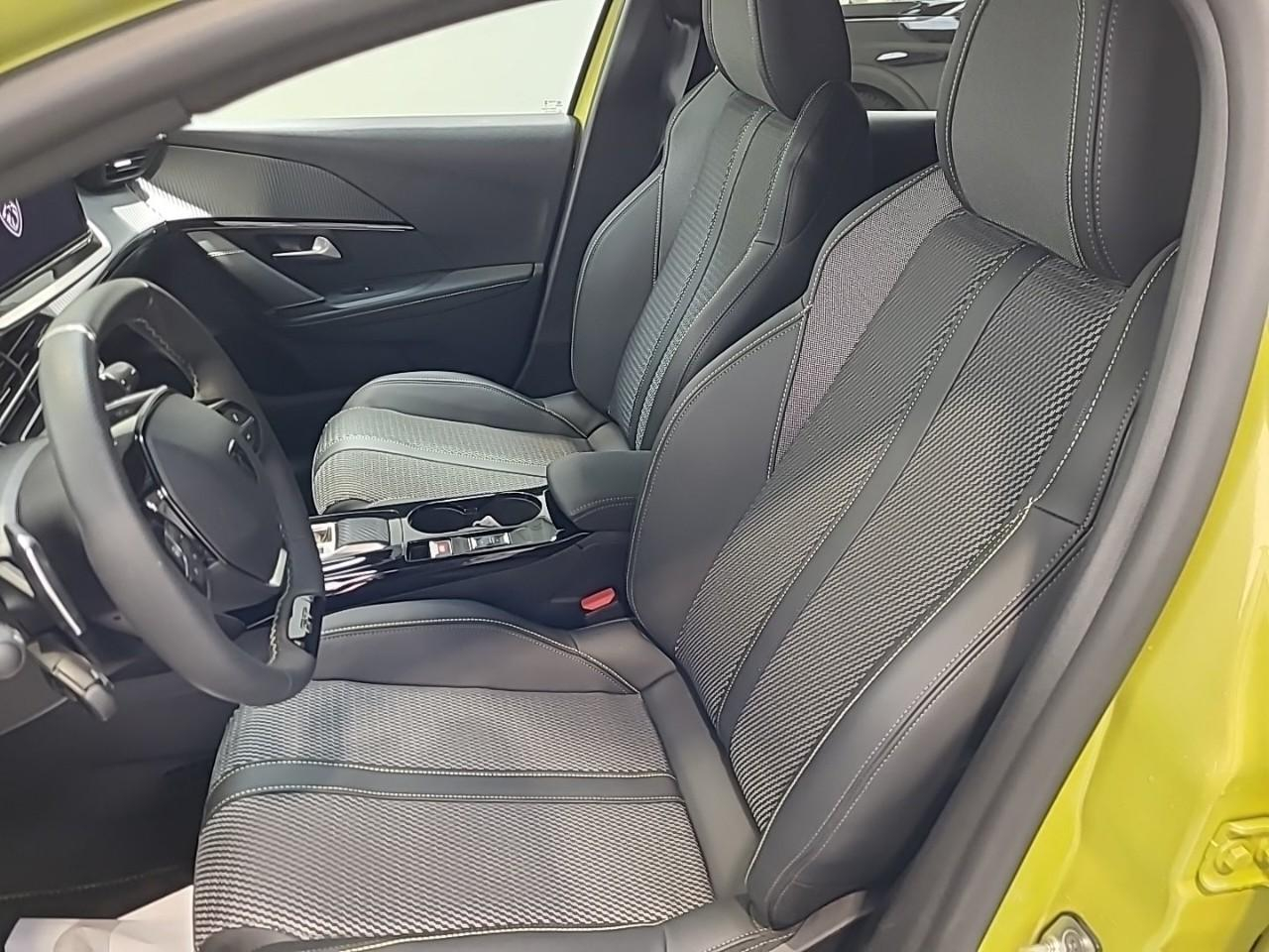 Peugeot 208 hybrid 110 e-dcs6 gt — photo 10