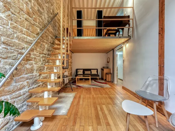 RARE LYON 4 Plateau Croix Rousse duplex canuts 103m2 au sol terrasse