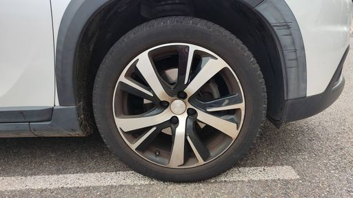 Peugeot 2008 1.2 PureTech 130 EAT6 - GT Line – 2019 – 48133 km – Essence – Boîte Automatique — photo 24